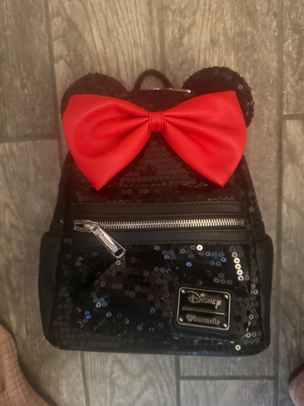Disney loungefly Minnie Mouse Black Sequin Backpack with Red Bow